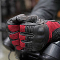 Load image into Gallery viewer, Belstaff Belstaff BELSTAFF HAMPSTEAD GLOVES BLACK/RED