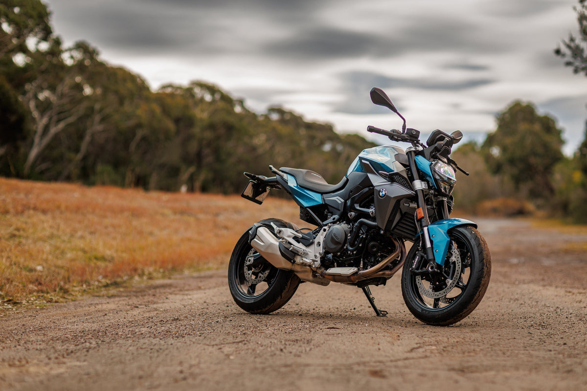 The BMW F900R: Let's Talk About BMW's Forgotten Roadster? – Biker Torque
