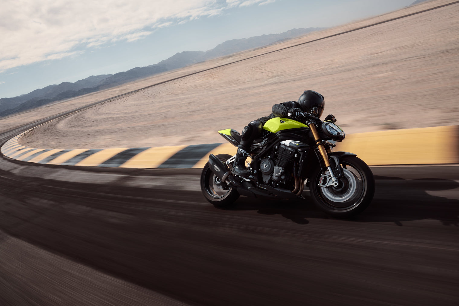 Triumph Unleashes the Razor-Sharp Speed Triple 1200 RX - Limited Edition