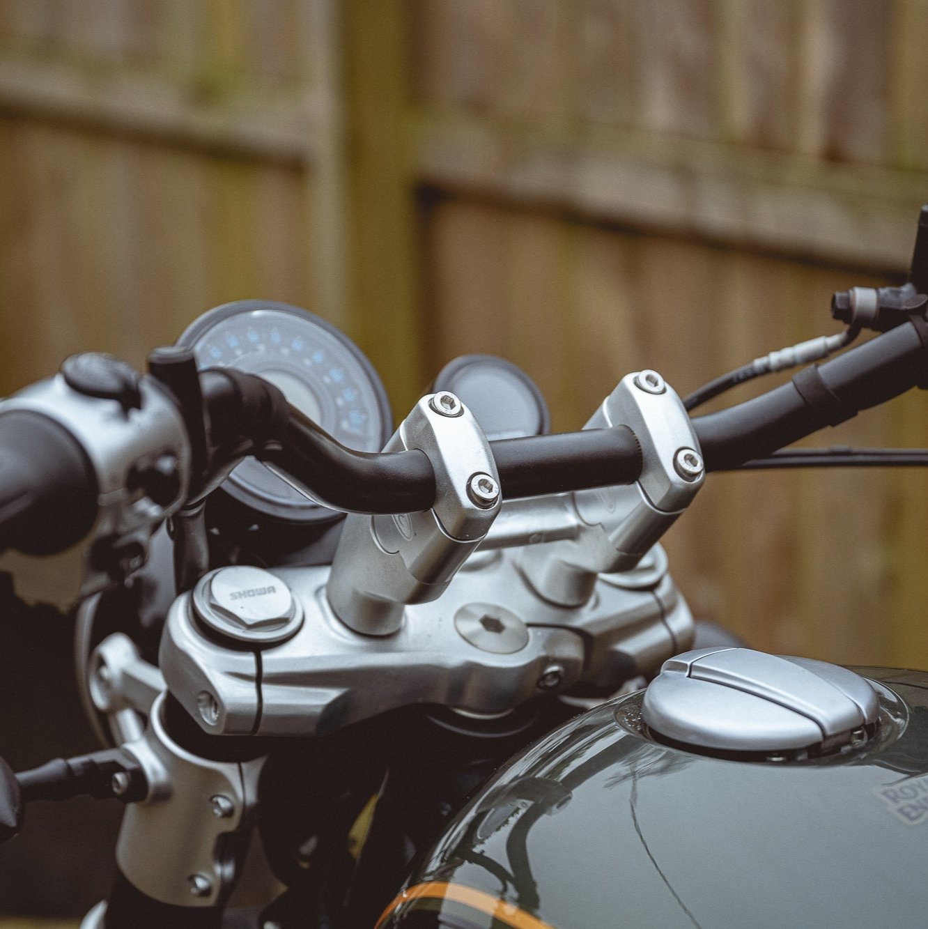 TEC Bar Riser Kit – Royal Enfield Super Meteor 650