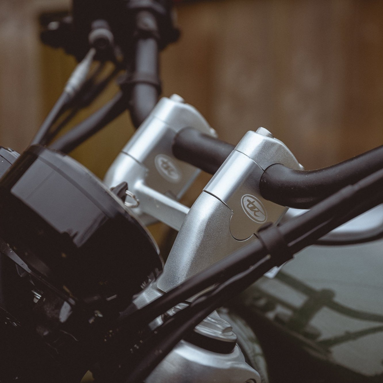 TEC Bar Riser Kit – Royal Enfield Super Meteor 650