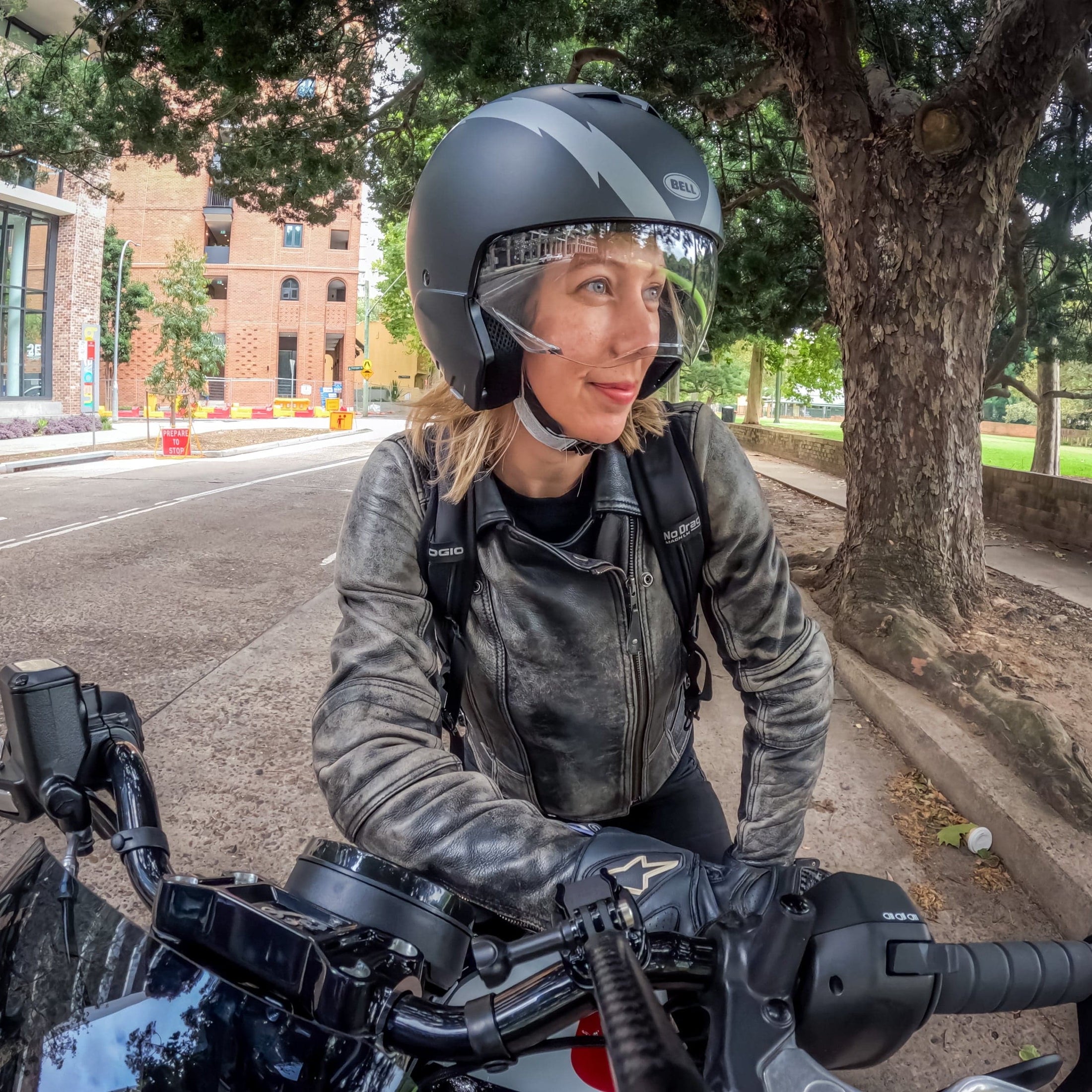 Bell Helmut Bell Broozer Arc Helmet - Matte Black / Grey