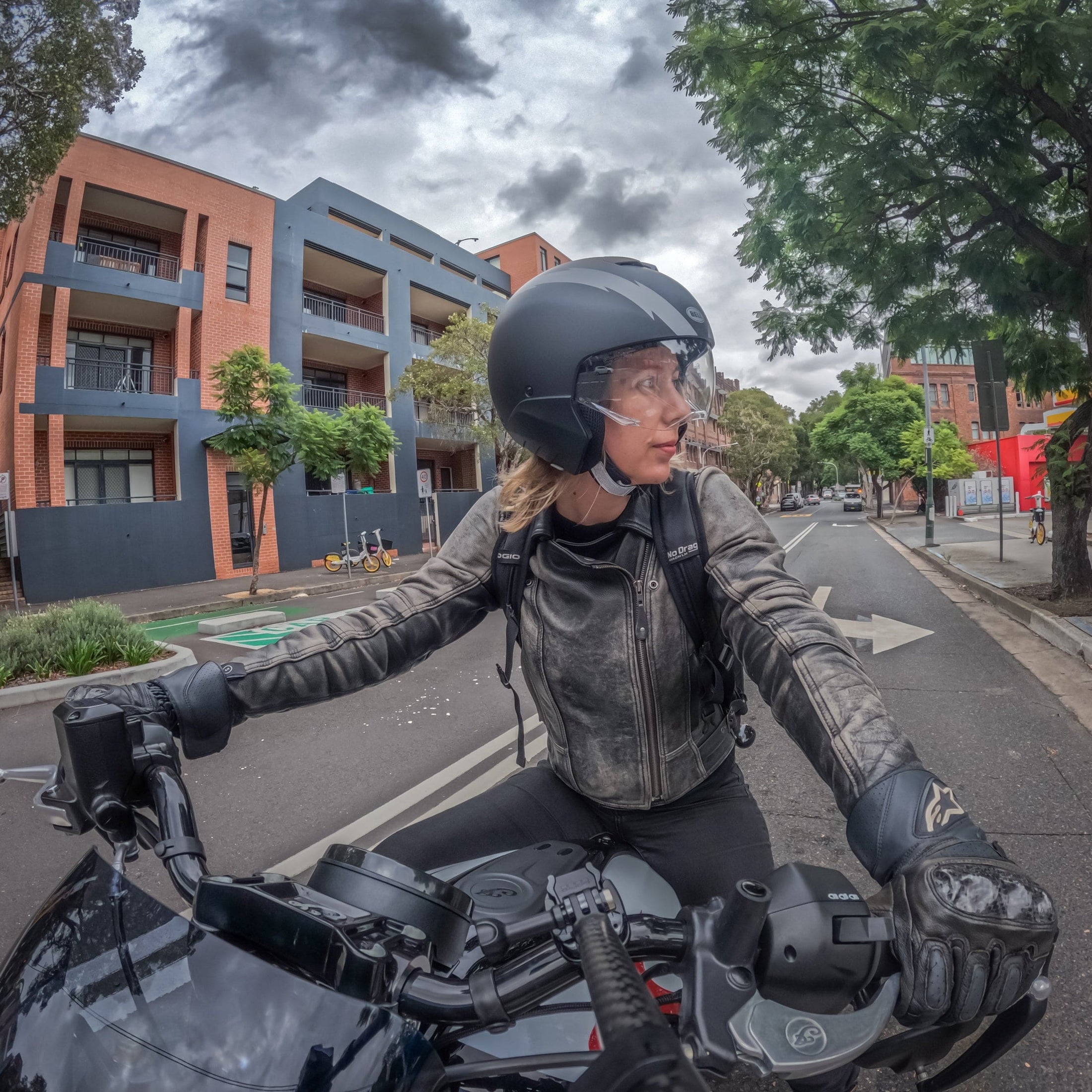 Bell Helmut Bell Broozer Arc Helmet - Matte Black / Grey