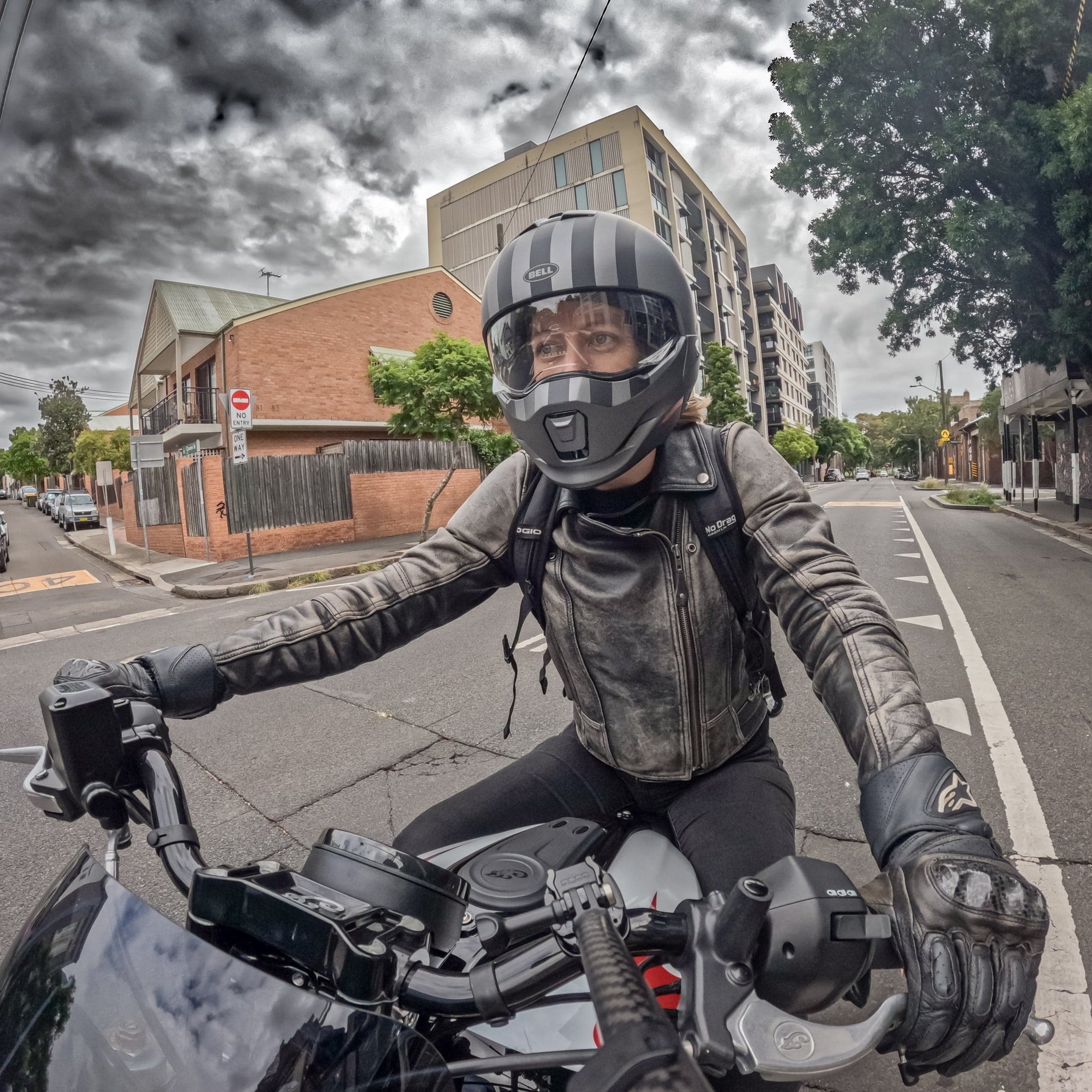 Bell Helmut Bell Broozer Free Ride Helmet - Matte Grey/Black