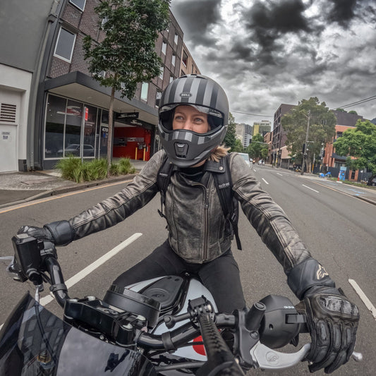 Bell Helmut Bell Broozer Free Ride Helmet - Matte Grey/Black