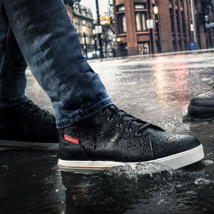 Bering Boots BERING INDY WATERPROOF BLACK/RED RIDING SHOES