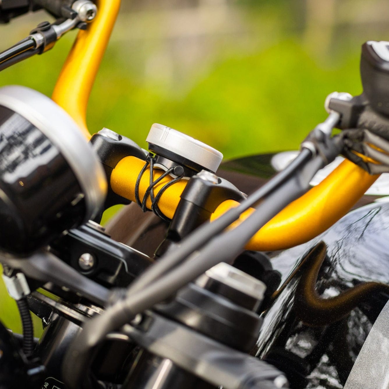 Beeline Moto II Metal Silver – Biker Torque