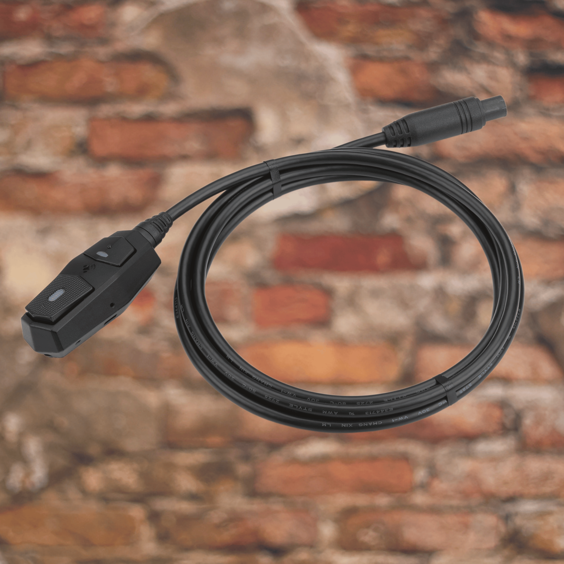 Biker Torque Navman Navman MiVue 820D Motorcycle Dash Cam - Front & Rear Cameras