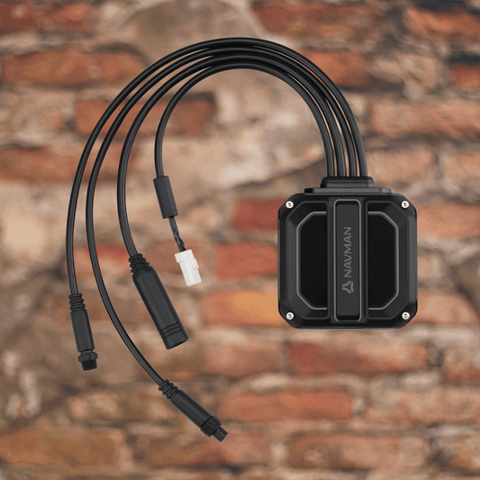 Biker Torque Navman Navman MiVue 820D Motorcycle Dash Cam - Front & Rear Cameras