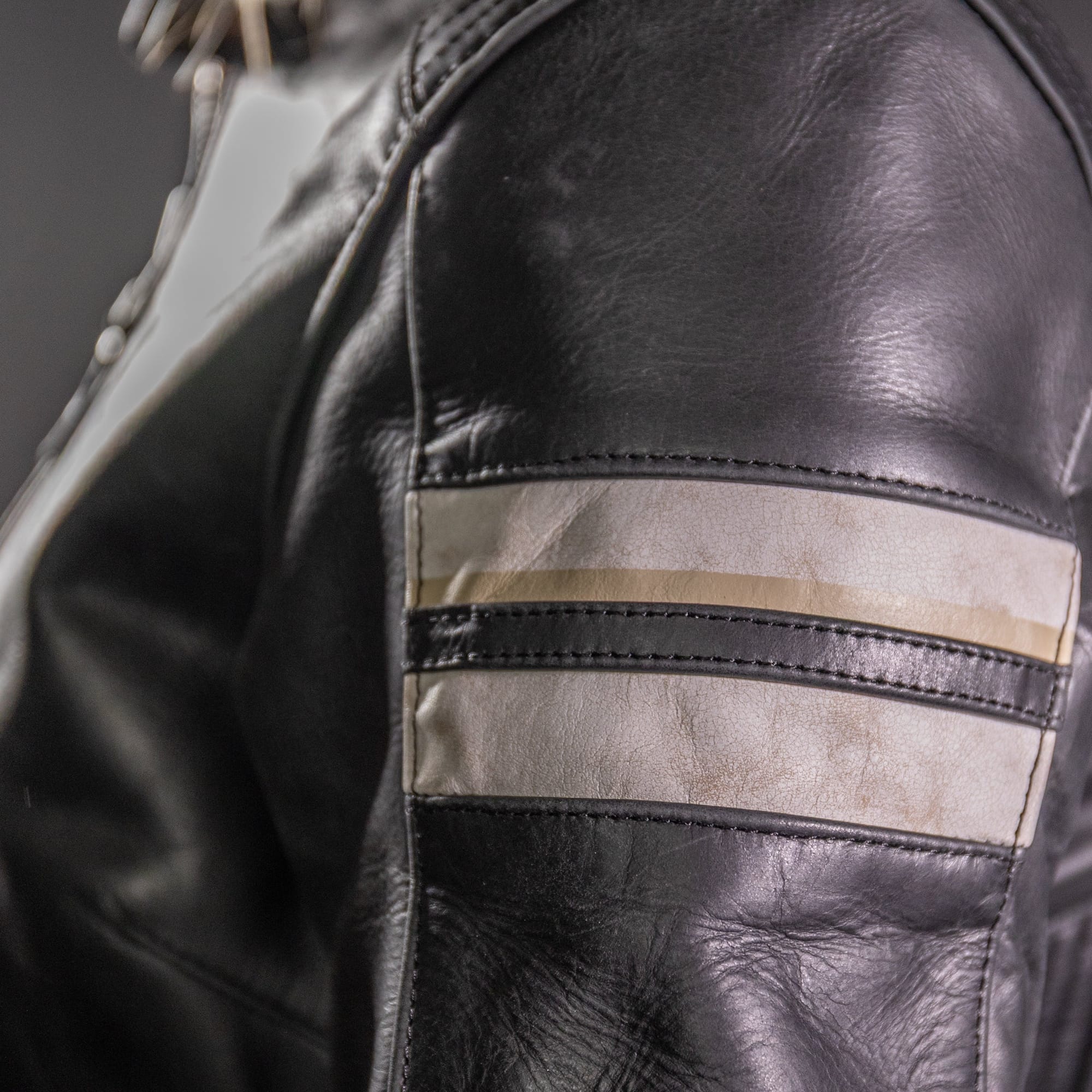 Biker Torque Segura Segura Romeo Mens Leather Motorcycle Jacket - Black / White