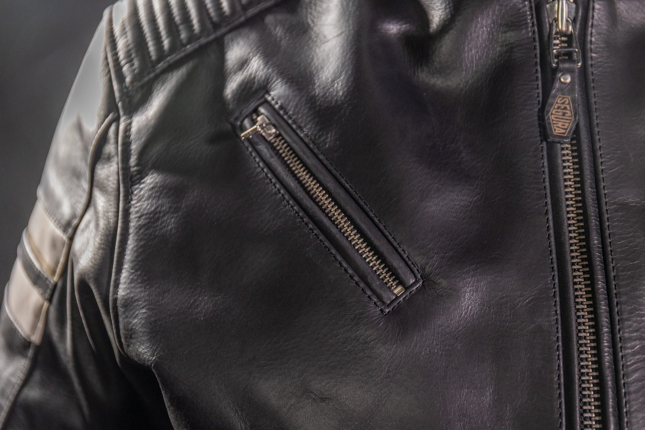 Biker Torque Segura Segura Romeo Mens Leather Motorcycle Jacket - Black / White