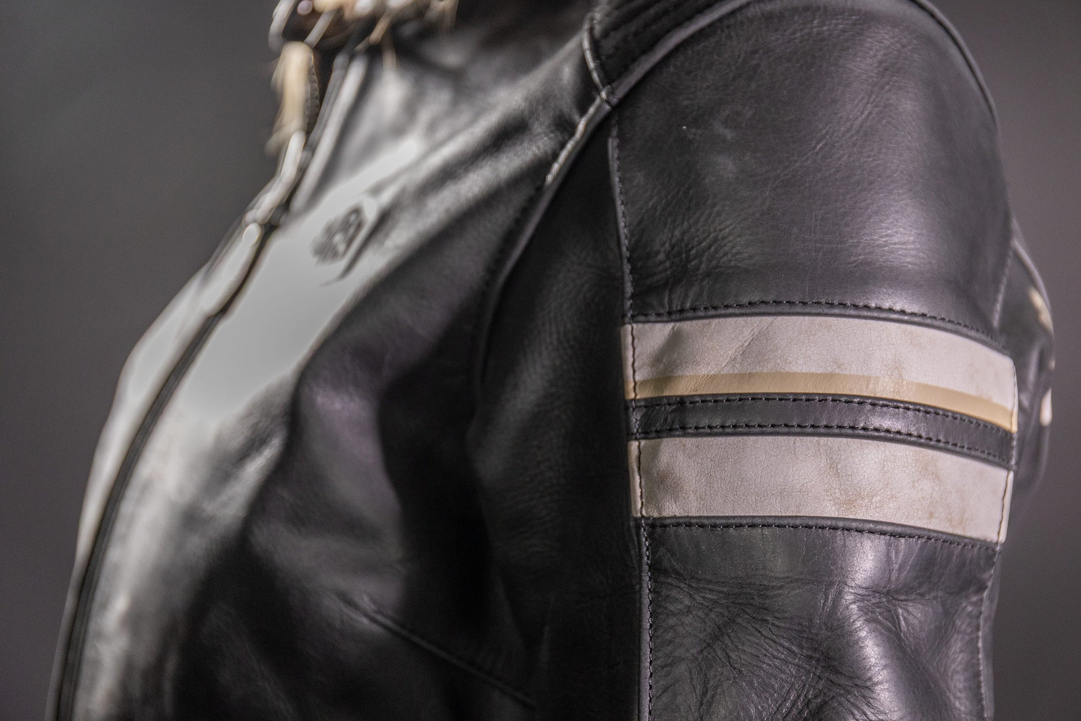 Biker Torque Segura Segura Romeo Mens Leather Motorcycle Jacket - Black / White
